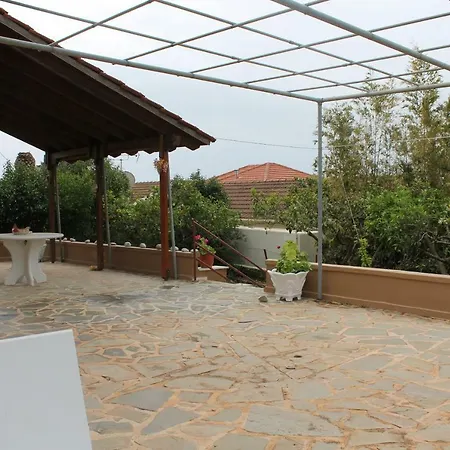 Antwnia Holiday home *